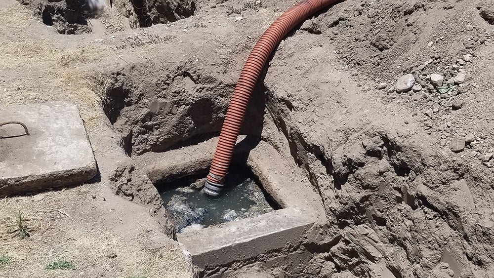 Septic tank aerator smell